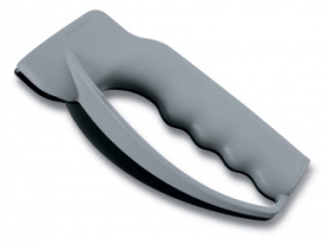   . Victorinox (7.8715) 135  .
