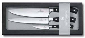   . Victorinox Forged Chefs (7.7243.3) .:3  .